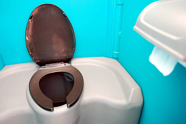 Best Portable restroom trailer rental  in Stratford, OK